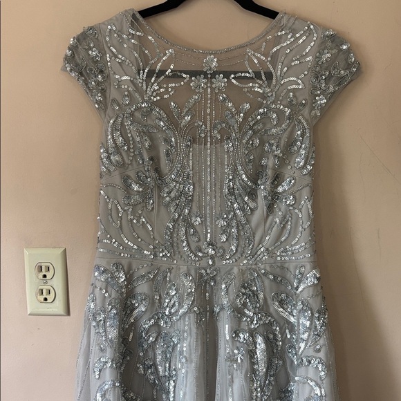 Aidan Mattox | Adrianna Papell Silver Beaded Short Sleeve Dress Size 6 - Picture 6 of 13